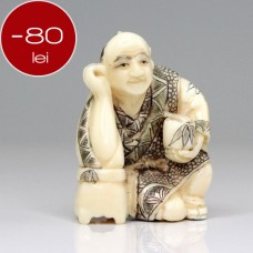 netsuke de perioada Meiji. fildes natural, Japonia cca 1880-1910 netsuke de perioada Meiji. fildes natural, Japonia cca 1880-1910